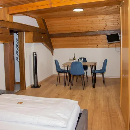 Weinhaus Kurtrierer Hof Leiwen