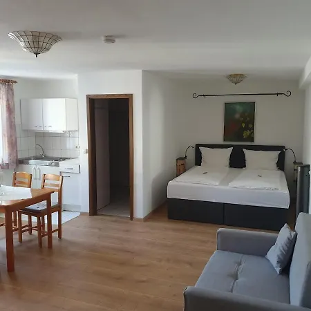 Mini-hôtel Weinhaus Kurtrierer Hof Leiwen