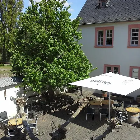 Weinhaus Kurtrierer Hof Fogadó *