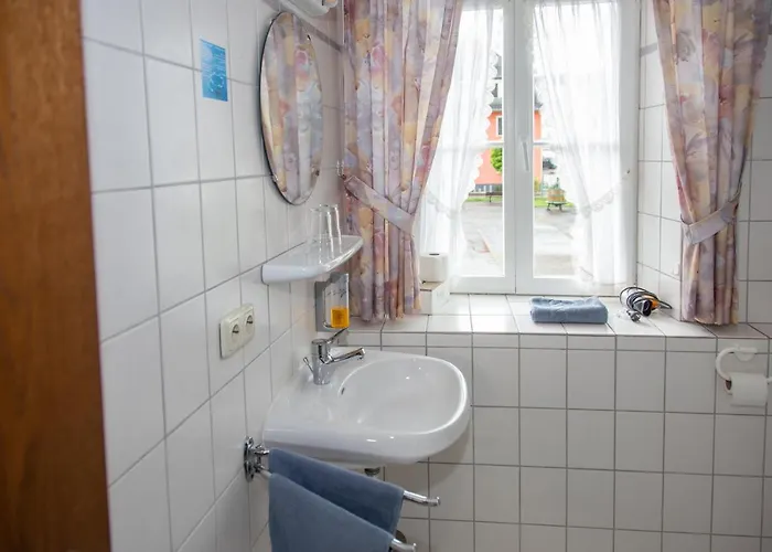 Weinhaus Kurtrierer Hof Inn *